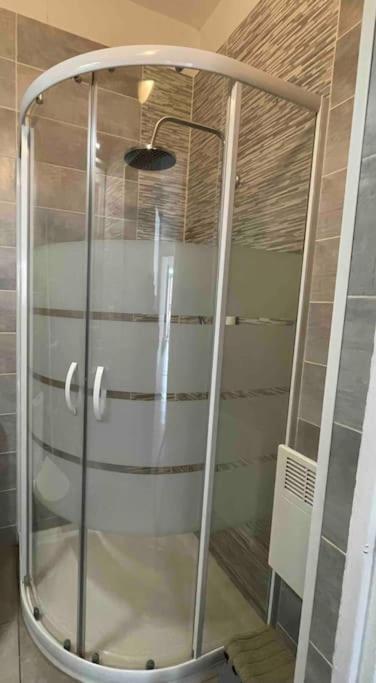 Agreable Gite Au Coeur Du Centre Ville 4 Personnes Chagny  Esterno foto